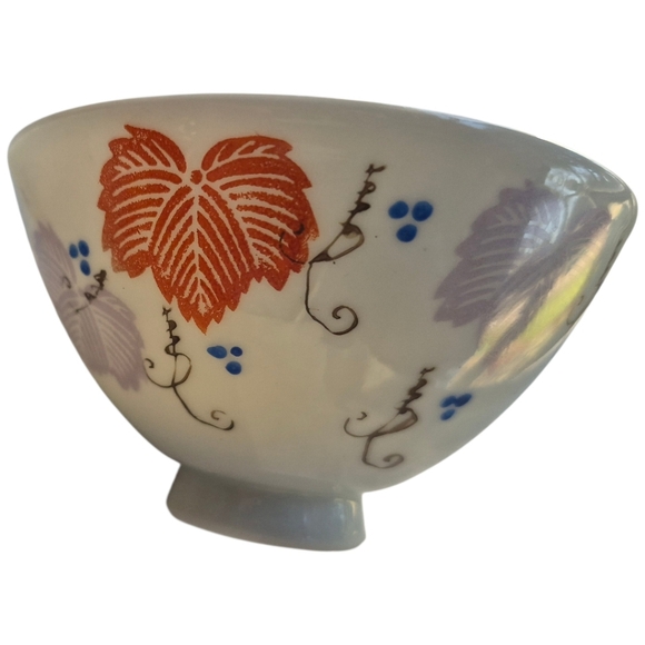 Pair of Vintage Japanese Porcelain Cups - Picture 4 of 5